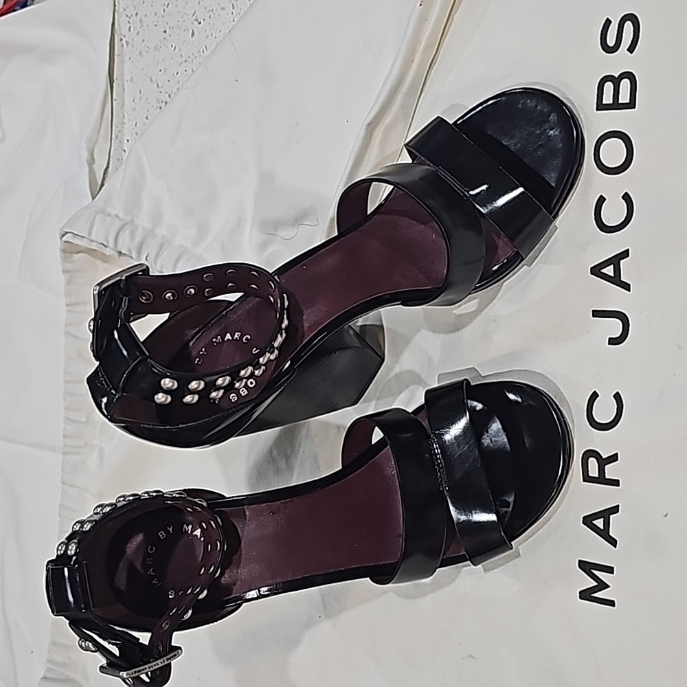 MARC JACOBS JAMIE STUDDED STRAP BLACK HEELS